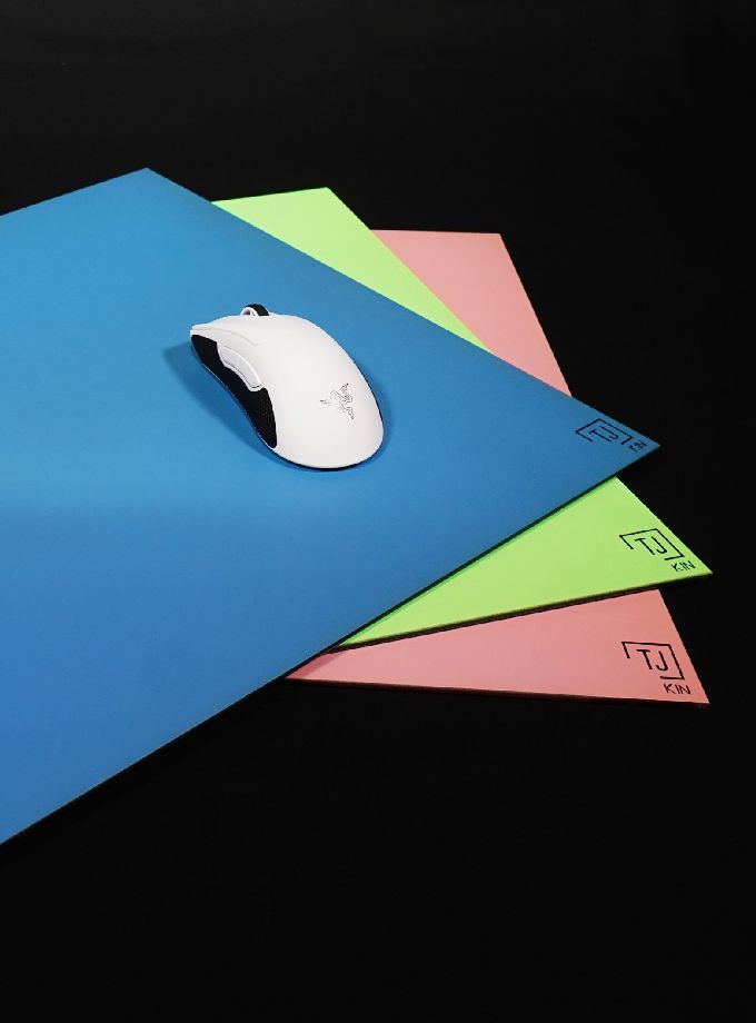 Cerapad KIN - three colors and mouse