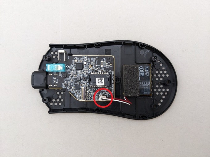 deathadder v4 pro remove battery